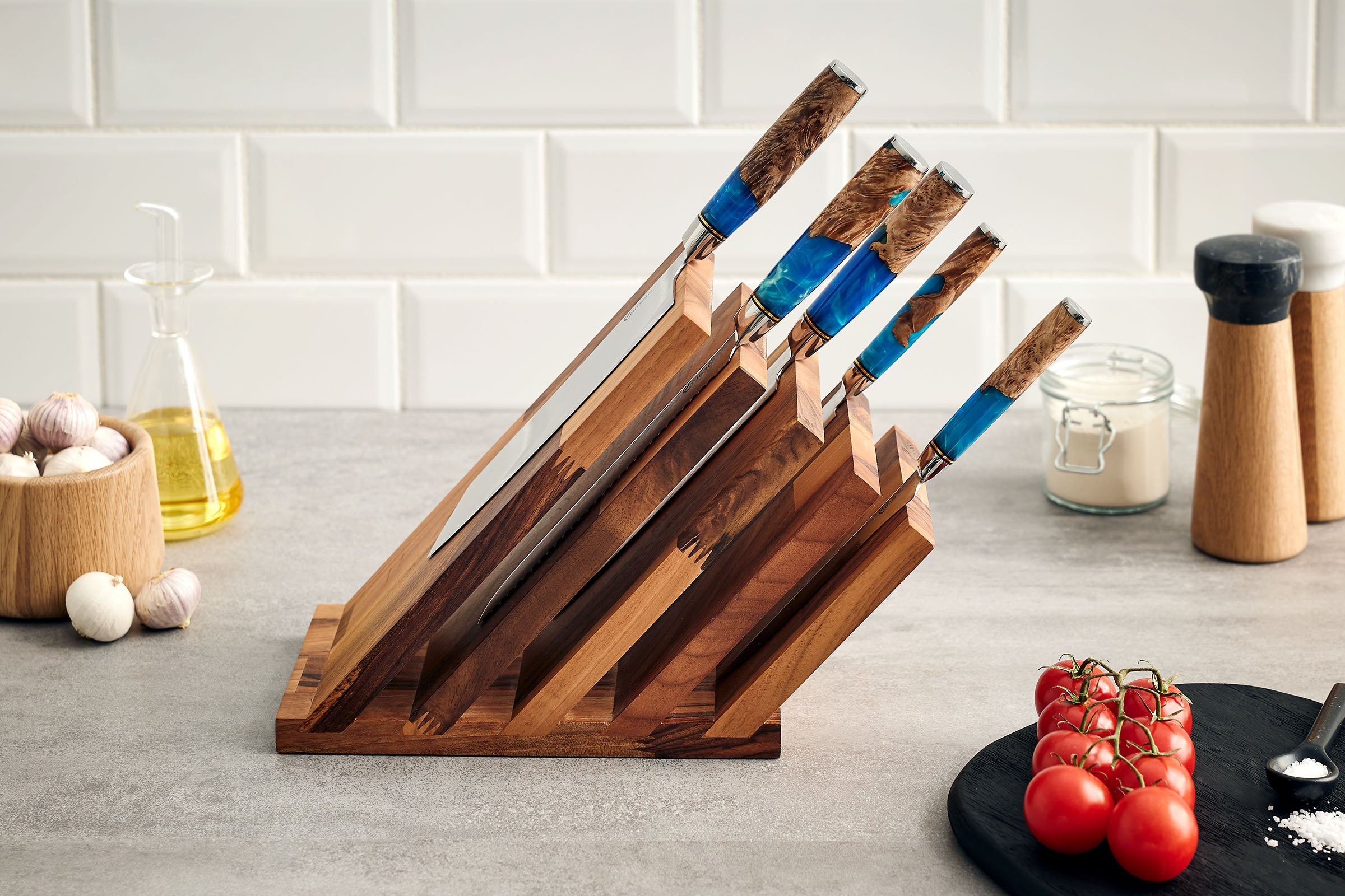 Magnet-Messerblock Walnuss mit Messern - الصورة 2