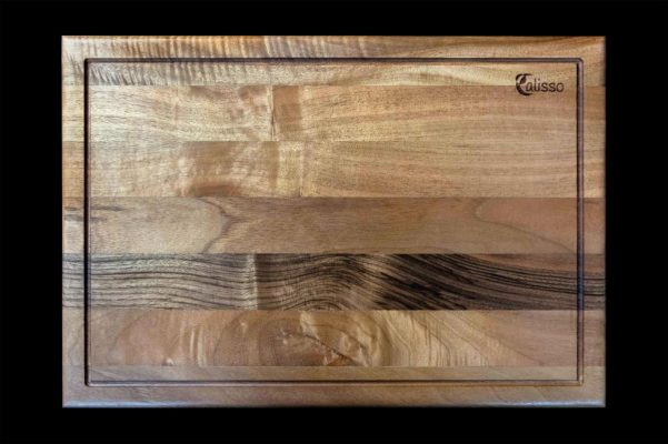 لوح تقطيع من خشب الجوز